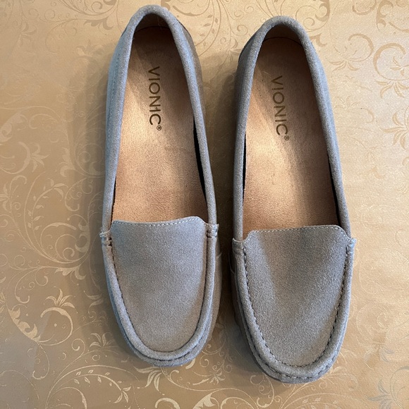 Vionic Taupe Suede Loafers | Size 7.5 - Picture 4 of 5